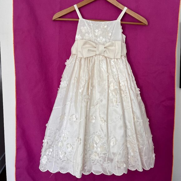 Flower girl dress, size 6 - Picture 4 of 10